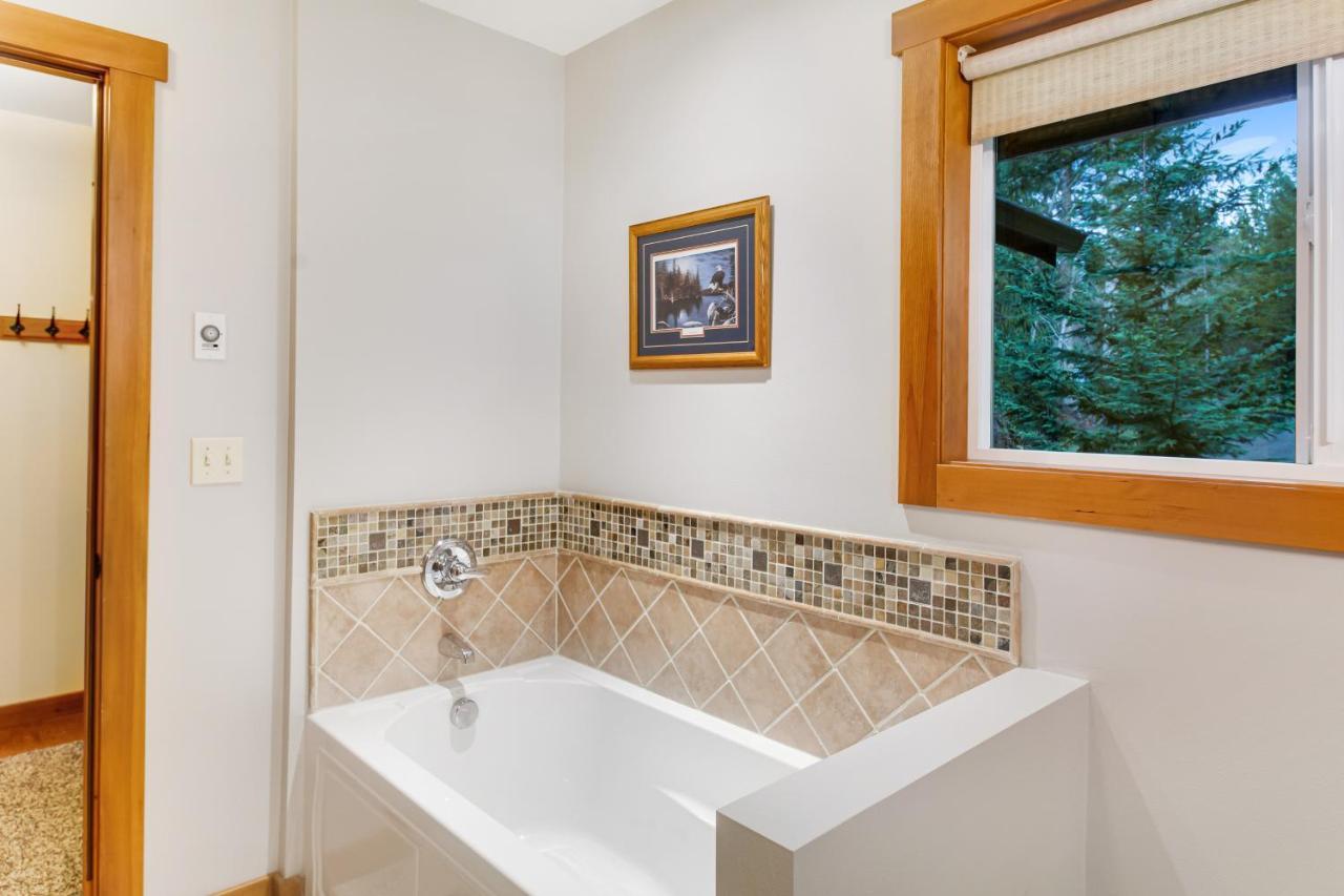 Buckhead Cabin Marrowstone 外观 照片